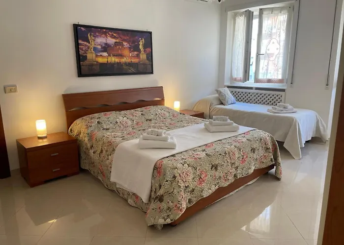 Appartement Roma Apartment *